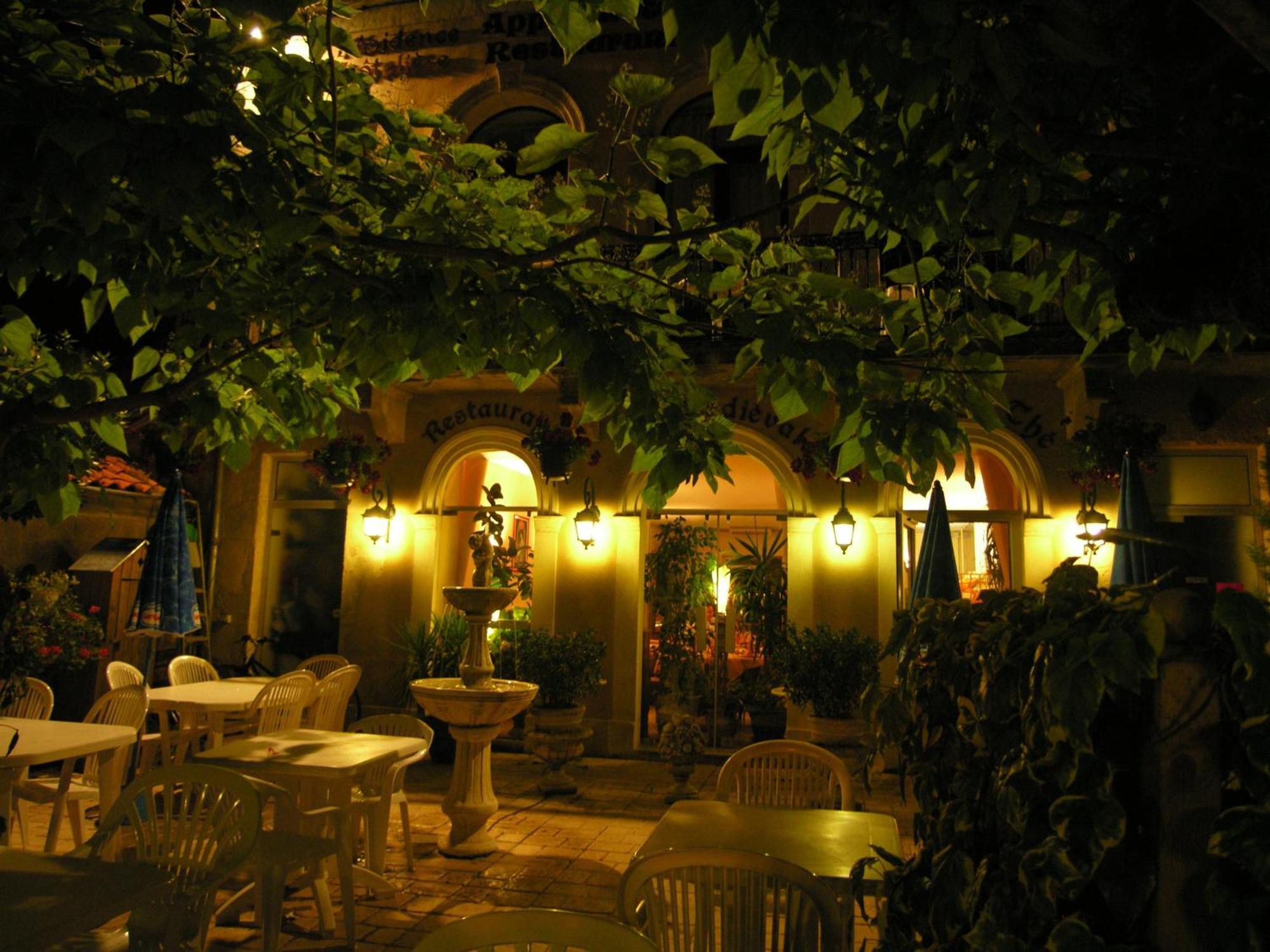 Appart'Hotel Les Tilleuls Saint-Macaire Eksteriør billede
