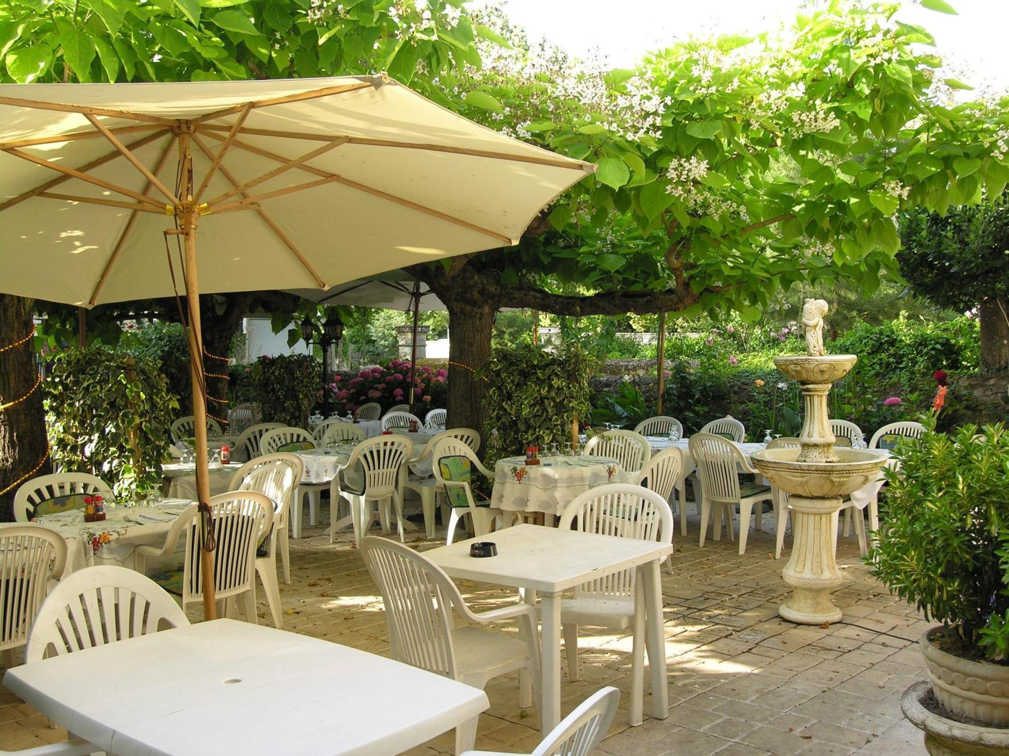 Appart'Hotel Les Tilleuls Saint-Macaire Eksteriør billede